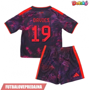 Lacne Dětský Futbalové dres Bayern Munich Alphonso Davies #19 2026-27 Krátky Rukáv - Tretina (+ trenírky)